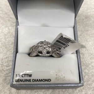 1/4 CTTW flower cluster ring